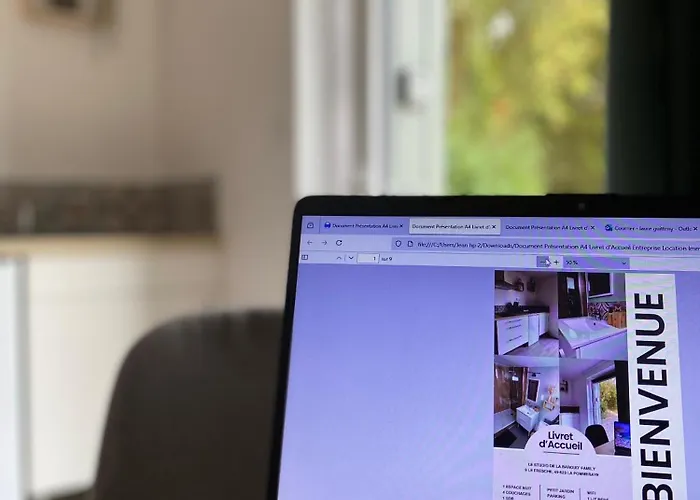 펜션 De La Baroud Family *